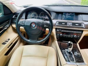 Xe BMW 7 Series 730Li 2011